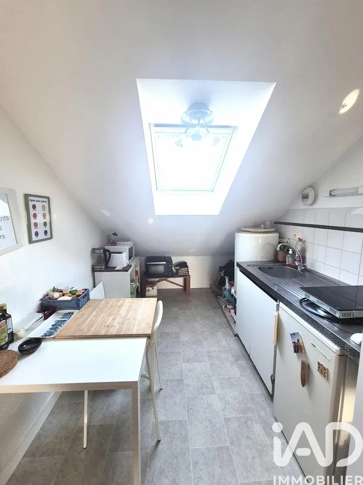 Κουζίνα; πλακάκια, φυσικό φως