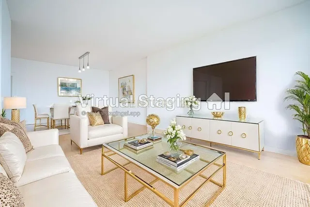 Living room; modern style, natural light