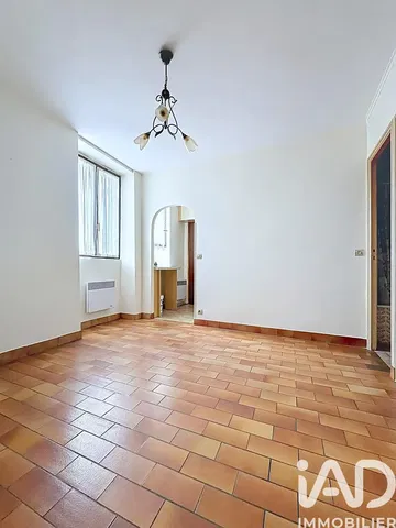 Living room; tile floor, natural light