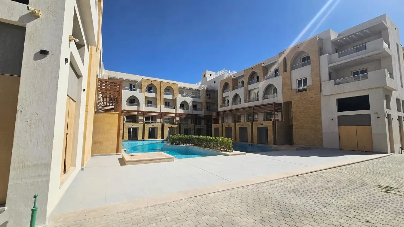 Dům a okolí; výhled, přirozené světlo