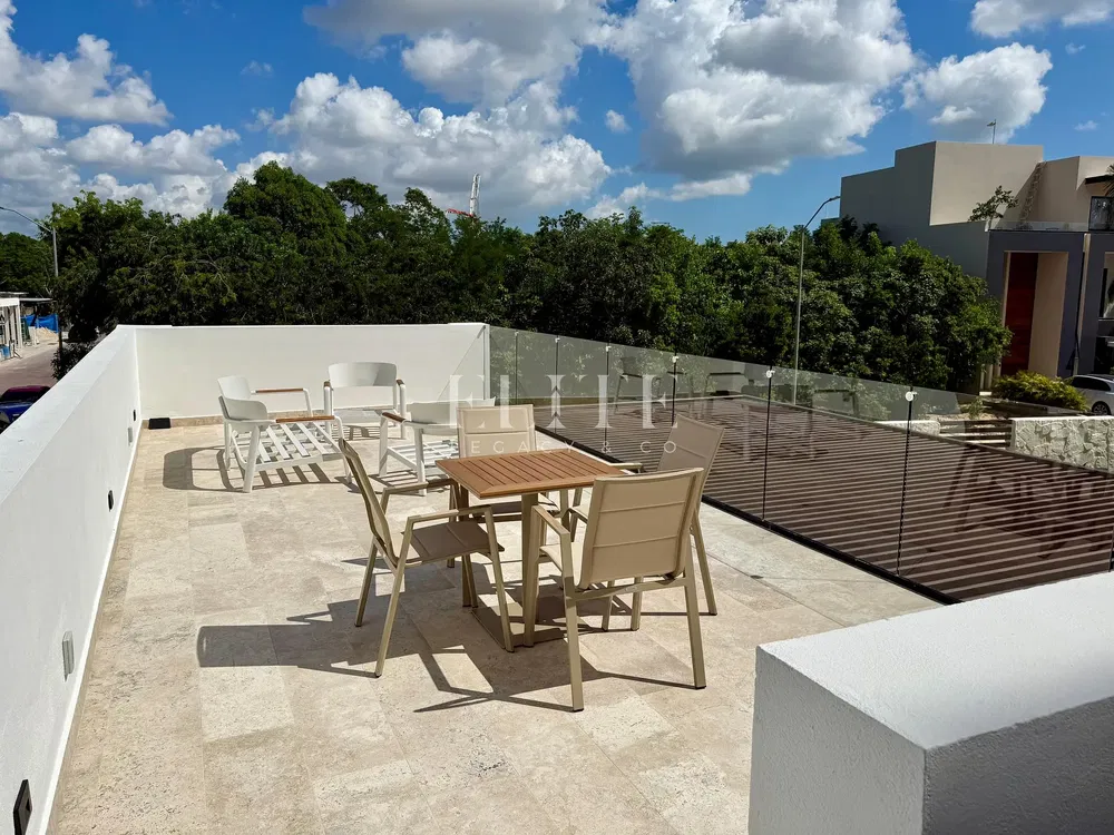 Terasa; výhled, přirozené světlo