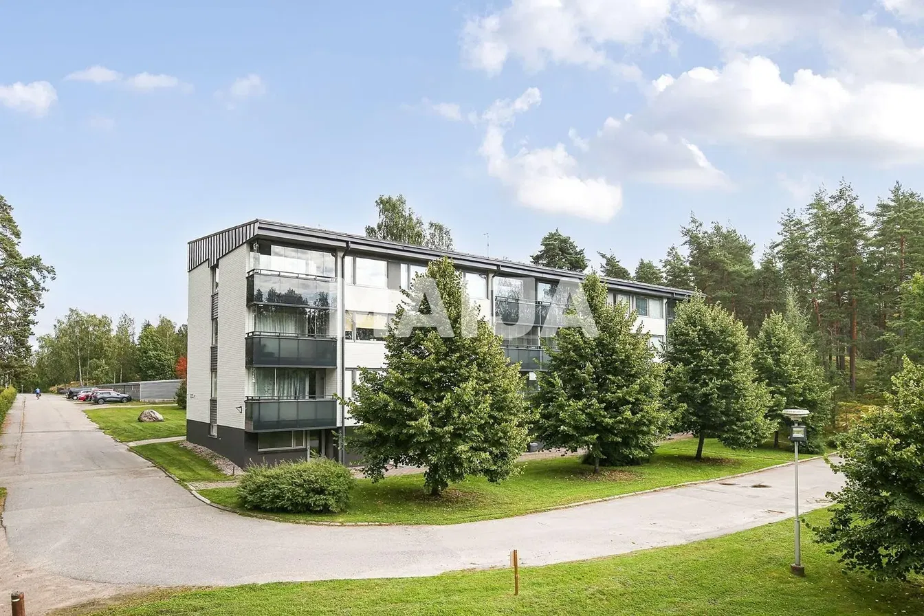 Kuća i okolina; pogled