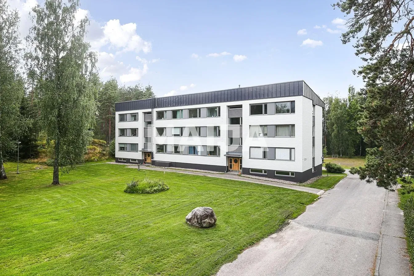 Kuća i okolina; pogled