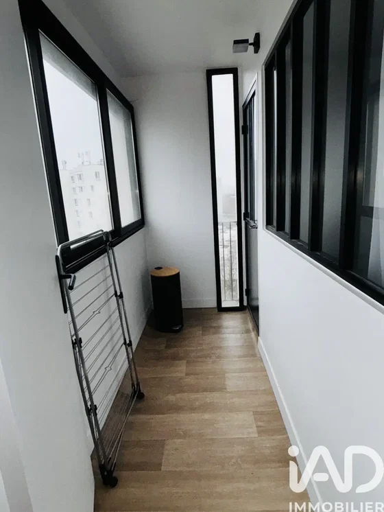 Balcony; natural light, view