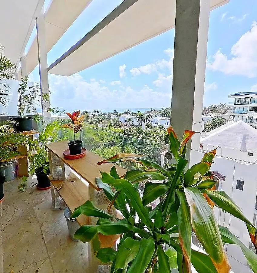 Balcon; vue, lumière naturelle