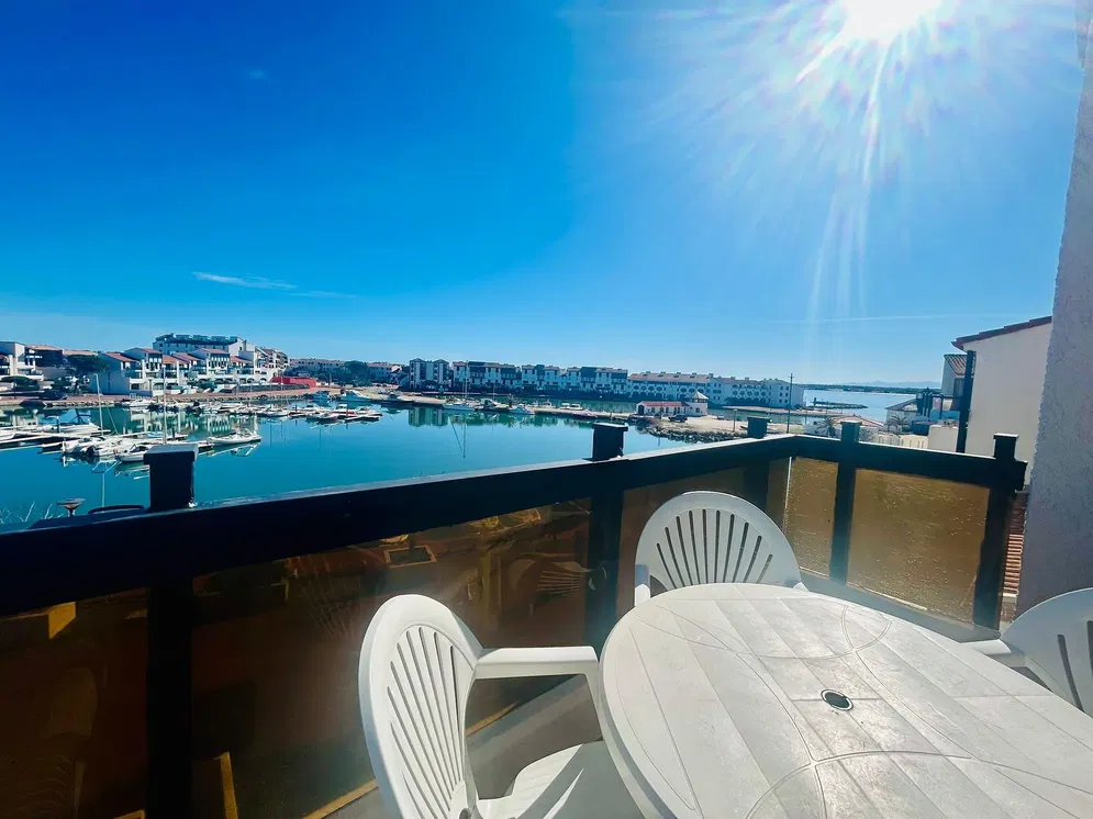 Balkon; manzara, doğal ışık