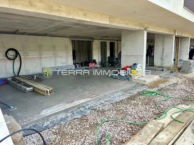 Cave; nécessite rénovation