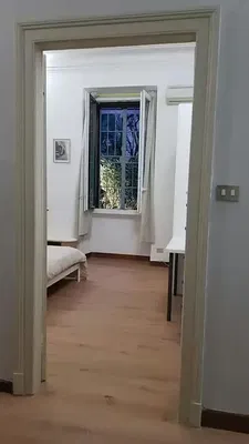 Schlafzimmer; tageslicht, holzboden