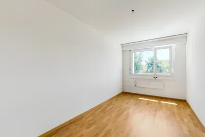 Schlafzimmer; tageslicht, holzboden