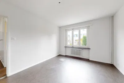 Wohnzimmer; tageslicht, fliesenboden