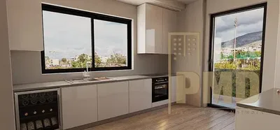 Kitchen; view, kitchen appliances, natural light