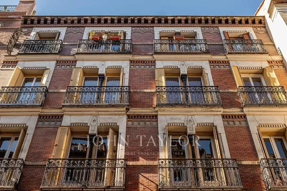 Maison et environs; vue