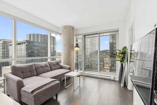 Living room; view, natural light