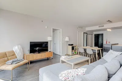 Дневна соба; природно светло, модерни стил, дрвени под