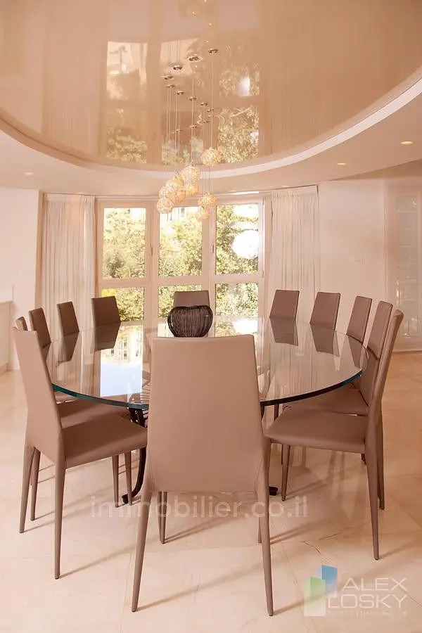 غرفة طعام; ضوء طبيعي, أسلوب عصري