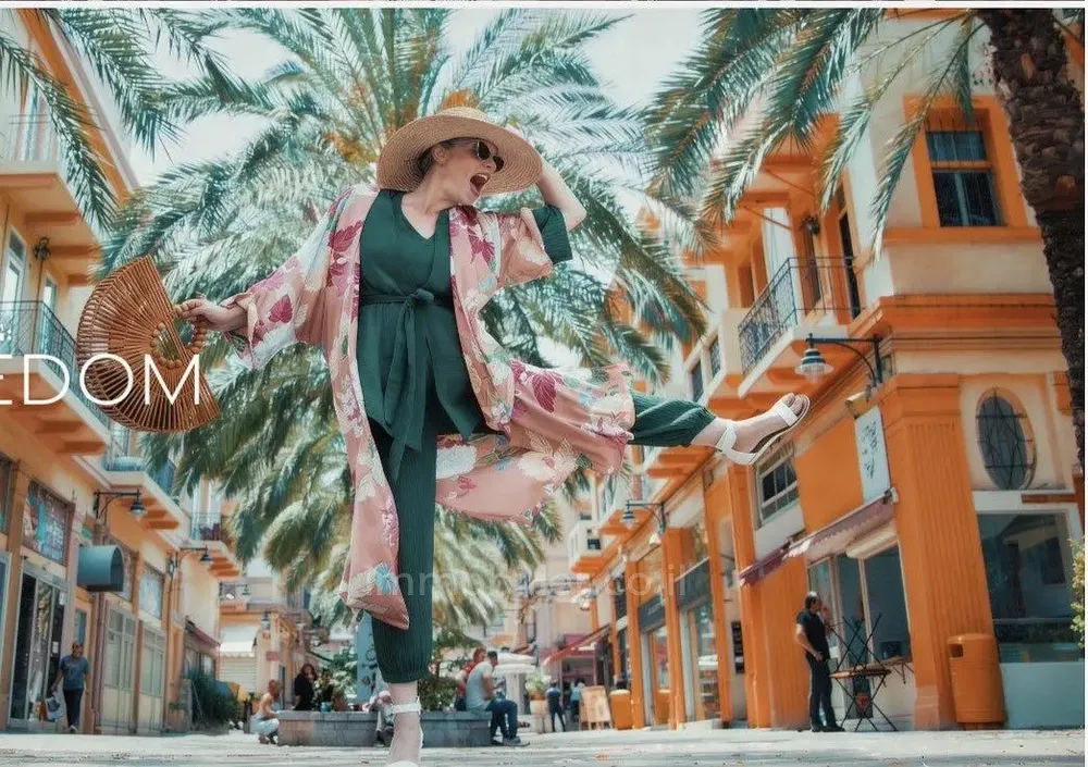 Casa y alrededores; vista