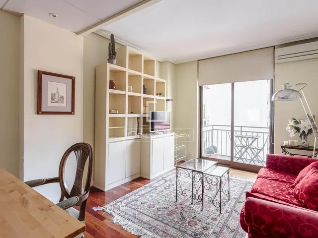 Дневна соба; поглед, природно светло, модерни стил