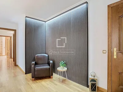 Living room; wood floor, modern style, natural light