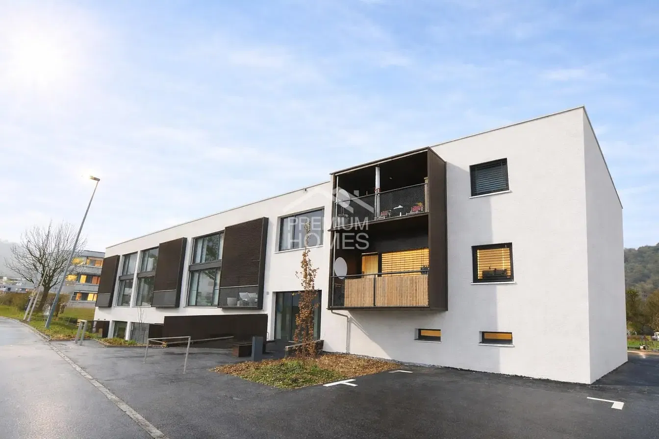 Haus und umgebung; blick