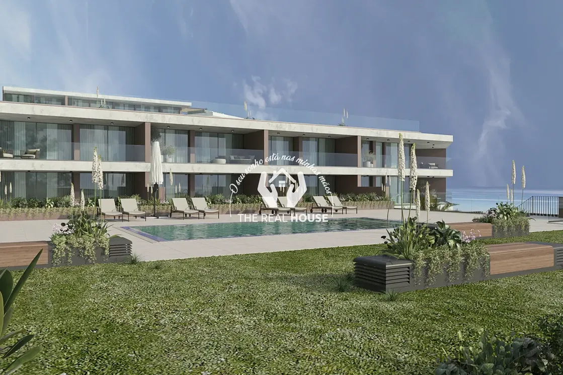 Casa y alrededores; vista