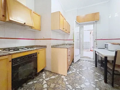 Kitchen; kitchen appliances, tile floor