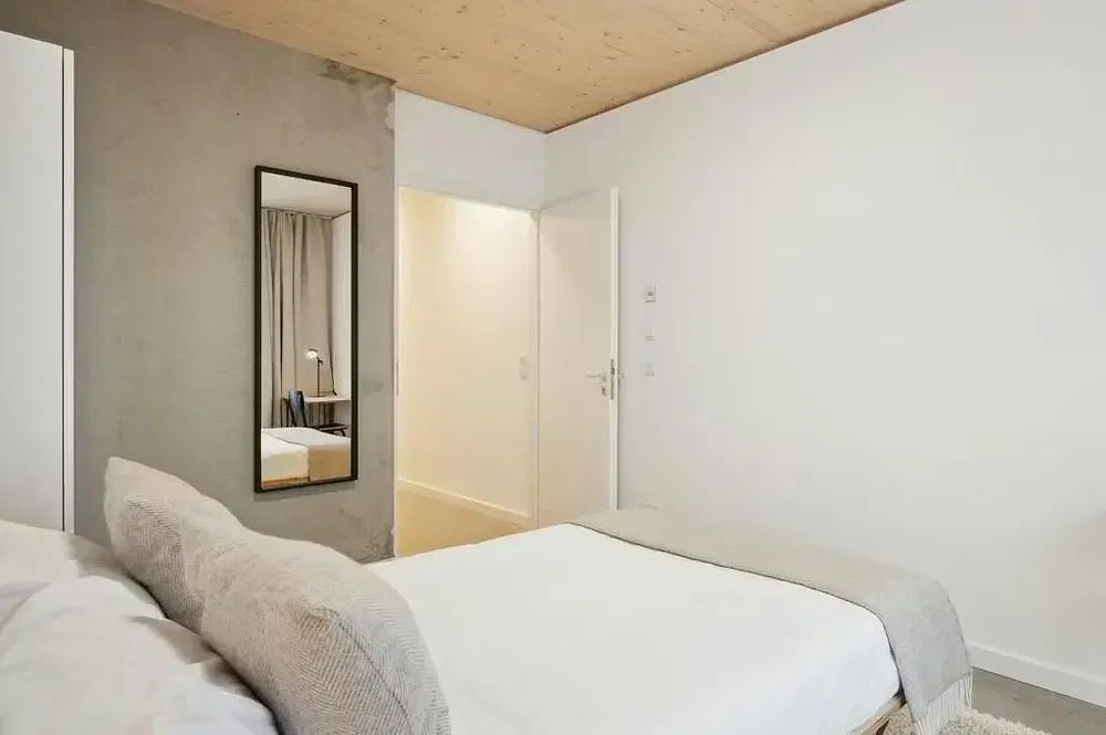 Schlafzimmer; tageslicht, moderner stil