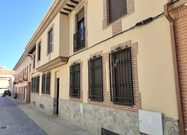 Casa y alrededores