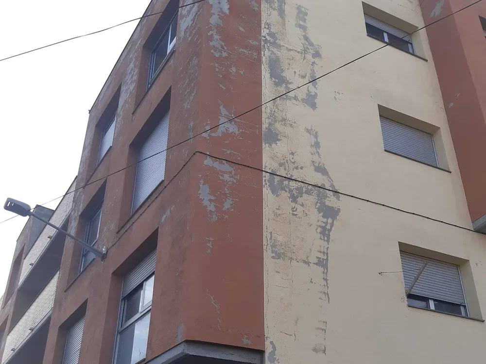 Haus und umgebung; renovierungsbedürftig