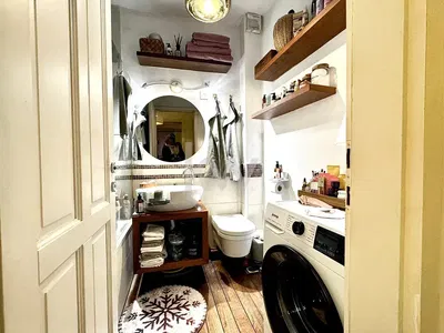 Banyo; doğal ışık, modern stil
