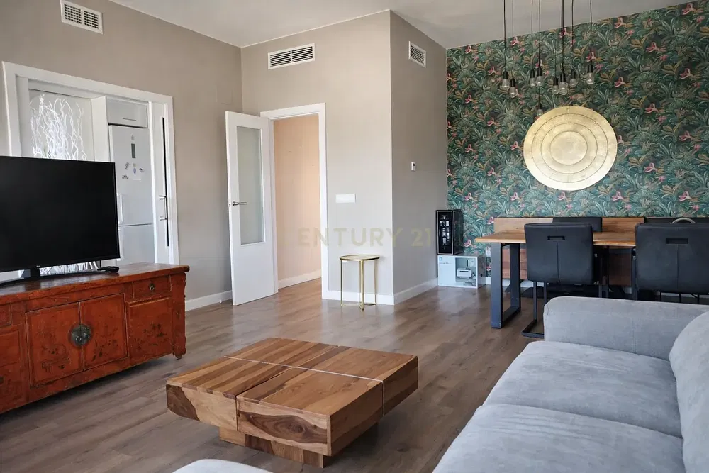 Wohnzimmer; moderner stil, holzboden, tageslicht