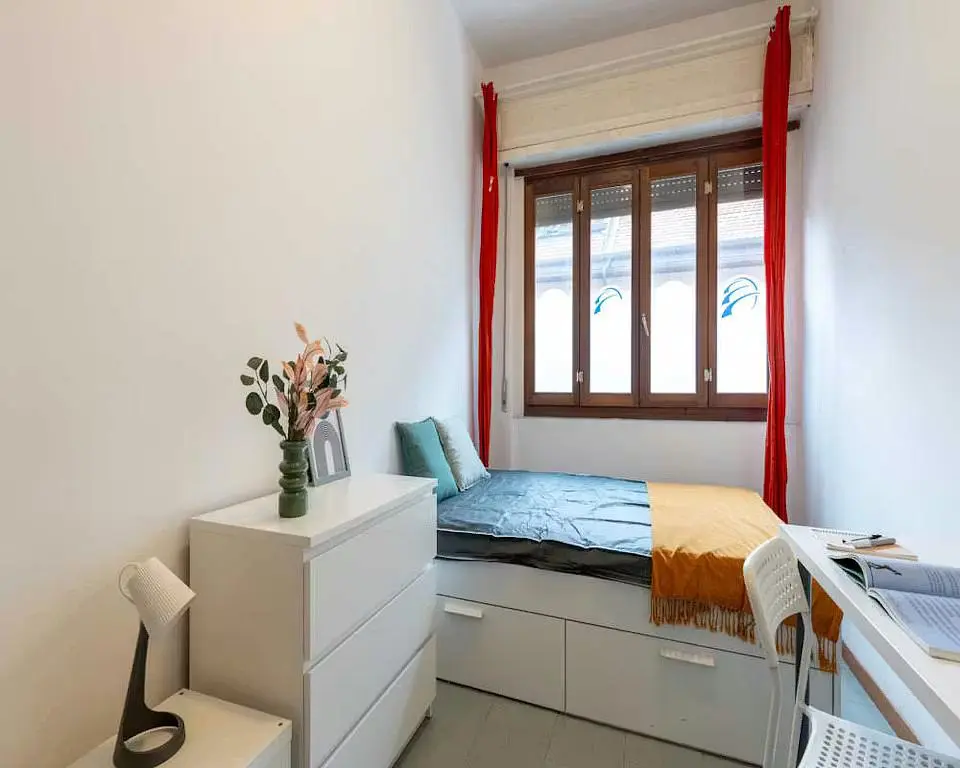 Spavaća soba; prirodno svjetlo, moderni stil