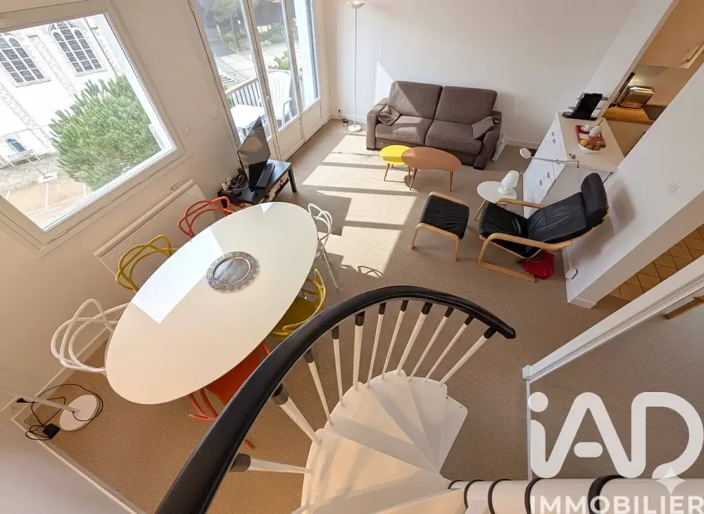 Dnevni boravak; pogled, prirodna svjetlost