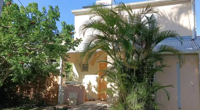 Haus und umgebung; blick, tageslicht