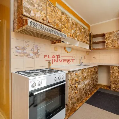 Küche; küchengeräte, renovierungsbedürftig