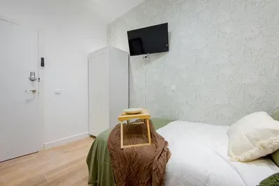 Chambre; parquet, lumière naturelle