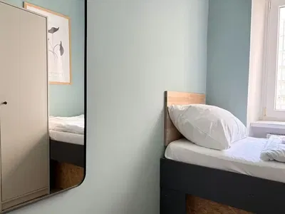 Bedroom; natural light, modern style