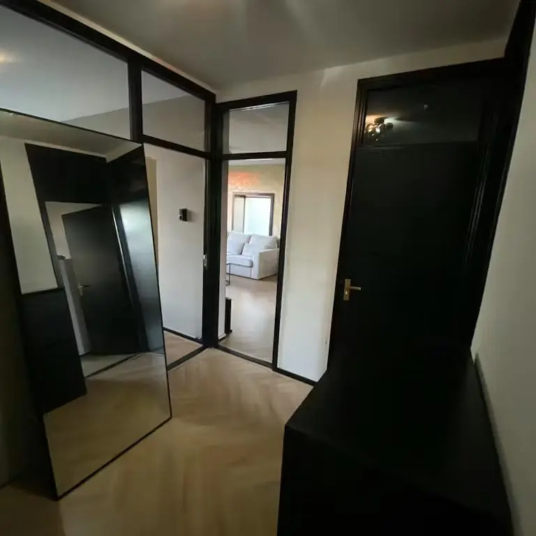 Kammer; holzboden, tageslicht, moderner stil