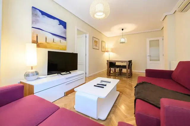 Salon; lumière naturelle, style moderne