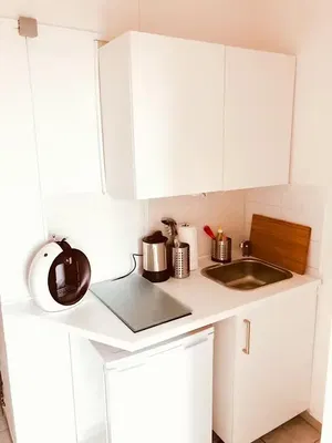 Kitchen; kitchen appliances, tile floor