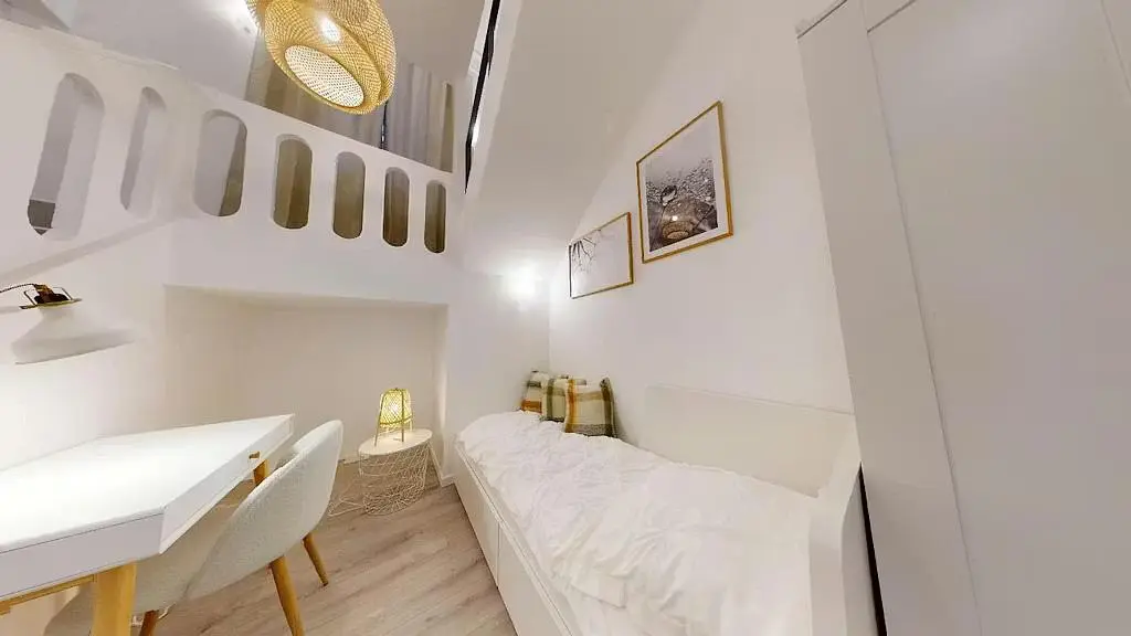 Quarto; luz natural, estilo moderno