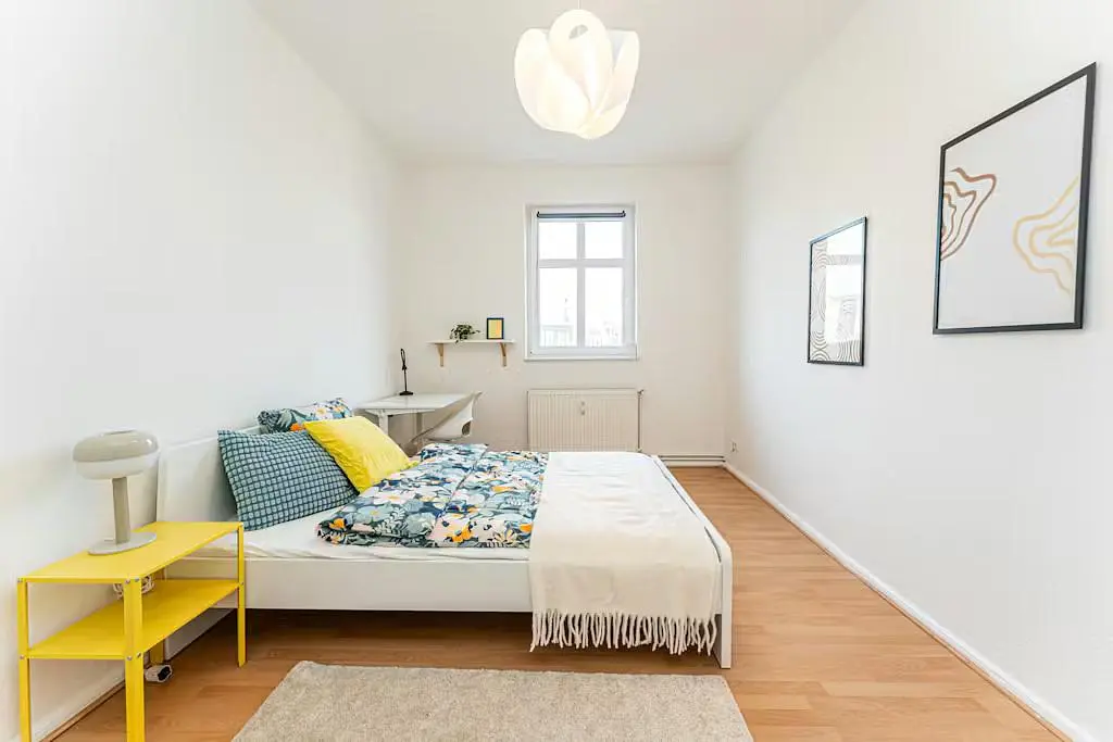 Quarto; luz natural, estilo moderno