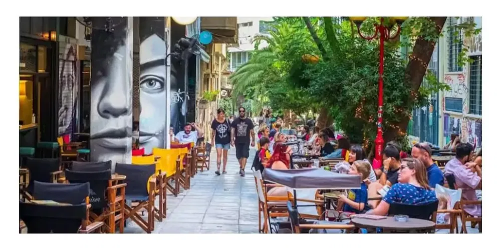 House and surroundings; commercial