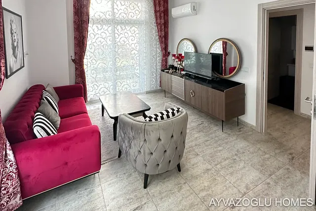 Salon; style moderne, carrelage, lumière naturelle