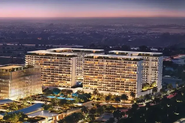 Dům a okolí; výhled