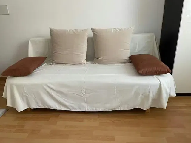 Living room; wood floor, natural light
