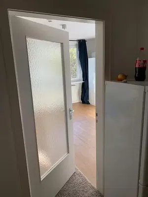 مطبخ; أرضية خشبية, ضوء طبيعي