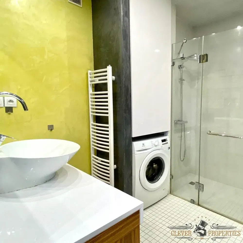 Kúpeľňa; dlažba, prirodzené svetlo, po rekonštrukcii