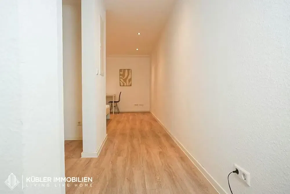 Ostalo; drveni pod, prirodno svjetlo