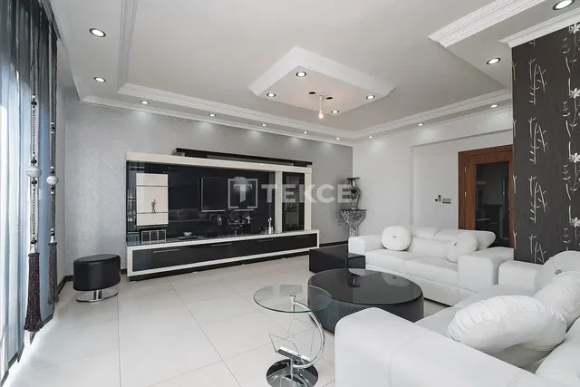 Wohnzimmer; fliesenboden, moderner stil, tageslicht, renoviert