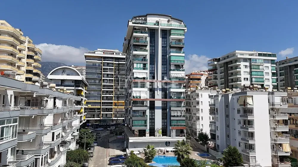 Dům a okolí; výhled